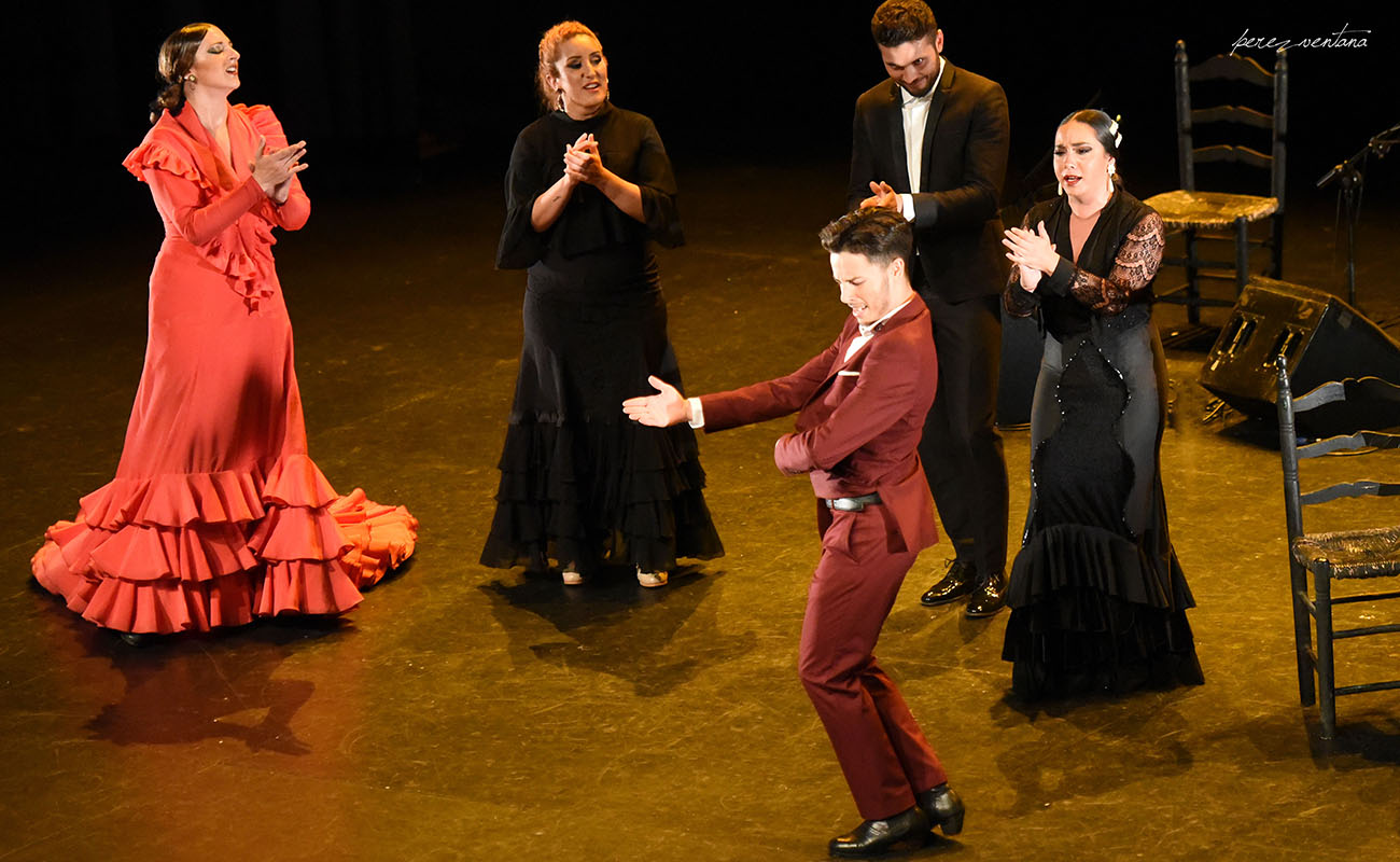 El bailaor Juan Tomás de la Molía. Gala de Ganadores del concurso Talento Flamenco, Fundación Cristina Heeren. Ciclo Flamenco Viene del Sur. Teatro Central, Sevilla. Foto: Quico Pérez-Ventana