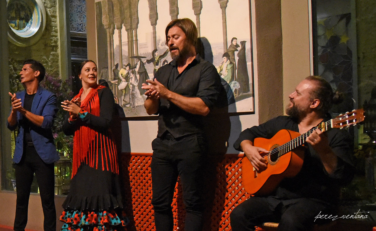 Al cante, Javier Rivera. Semblanza Flamenca. Casa de la Memoria, Sevilla. Foto: Quico Pérez-Ventana