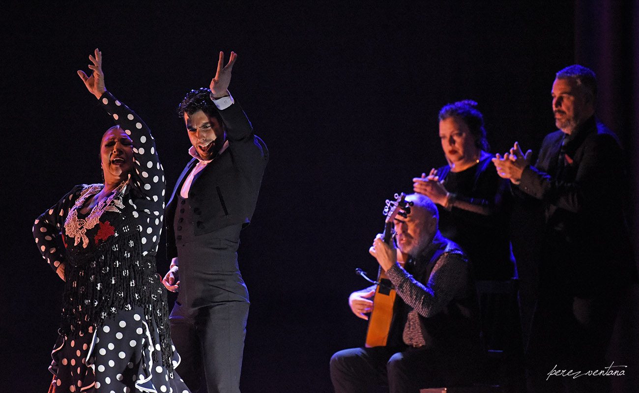 Alberto Sellés y Milagros Mengíbar. Espectáculo «Once». Jueves Flamencos de Cajasol. Sala Chicarreros, Sevilla. Foto: perezventana