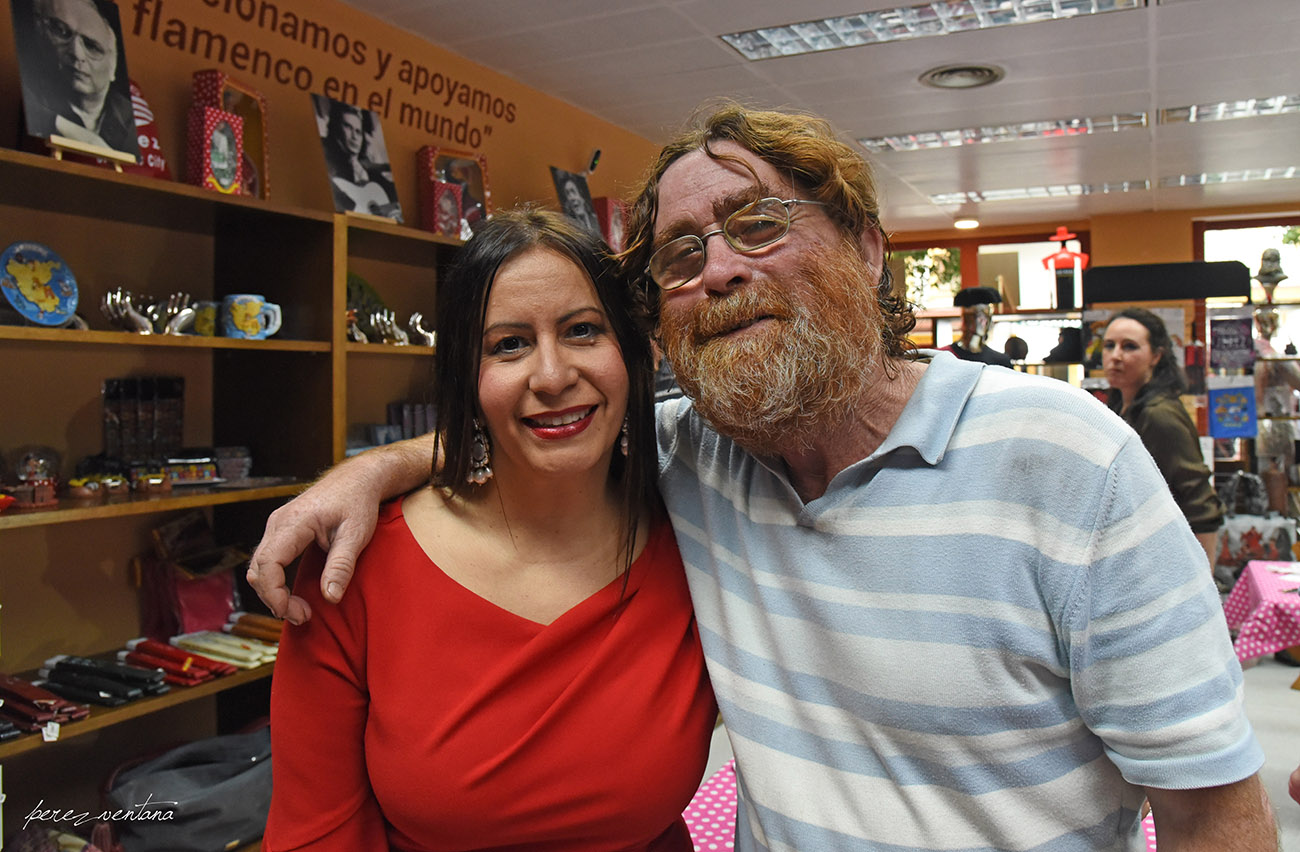 Jafelin Helten, owner of ExpoFlamenco, with Salmonete de Jerez.