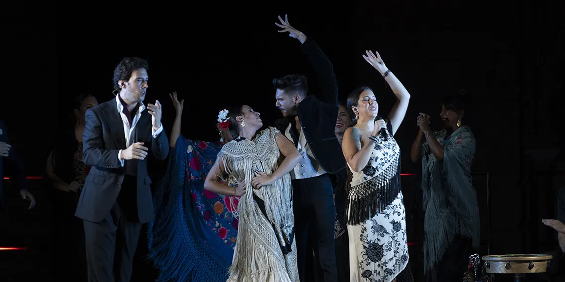 Me llaman la Sevillana…