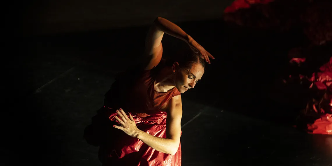 Paula Comitre se pone a la vanguardia