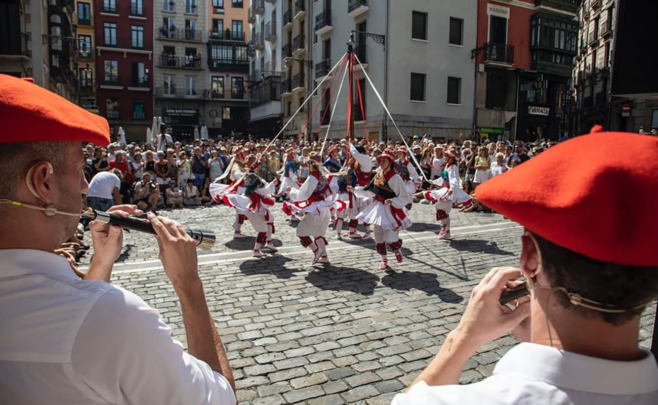 Pamplona enciende el fuego en la calle con el On Fire