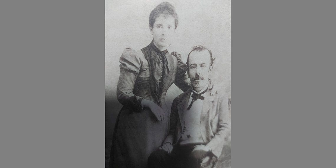 Antonio Machado Álvarez, con su esposa Ana Ruiz. Padres de los poetas. Exposición 'Los Machado, retrato de familia'. Fábrica de Artillería, Sevilla.