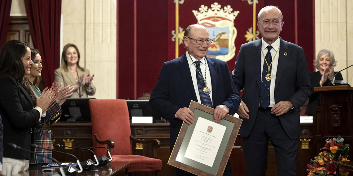 Fosforito, Hijo Adoptivo de Málaga