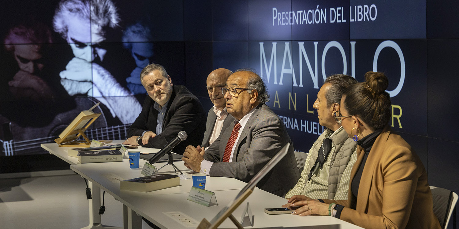 Acto de presentación del libro 'Manolo Sanlúcar - La eterna huella de un genio', de Juan Manuel Suárez Japón. Foto: Fundación Manolo Sanlúcar
