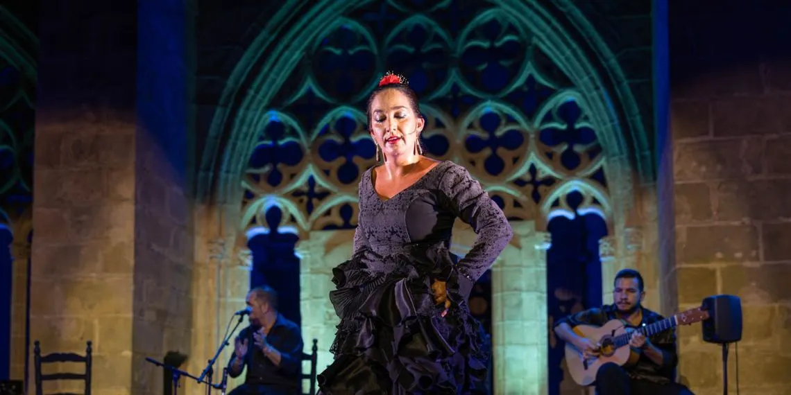 Saray García. Viernes Flamencos de Jerez 2025. Peña Flamenca La Bulería. Foto: Esteban Abión