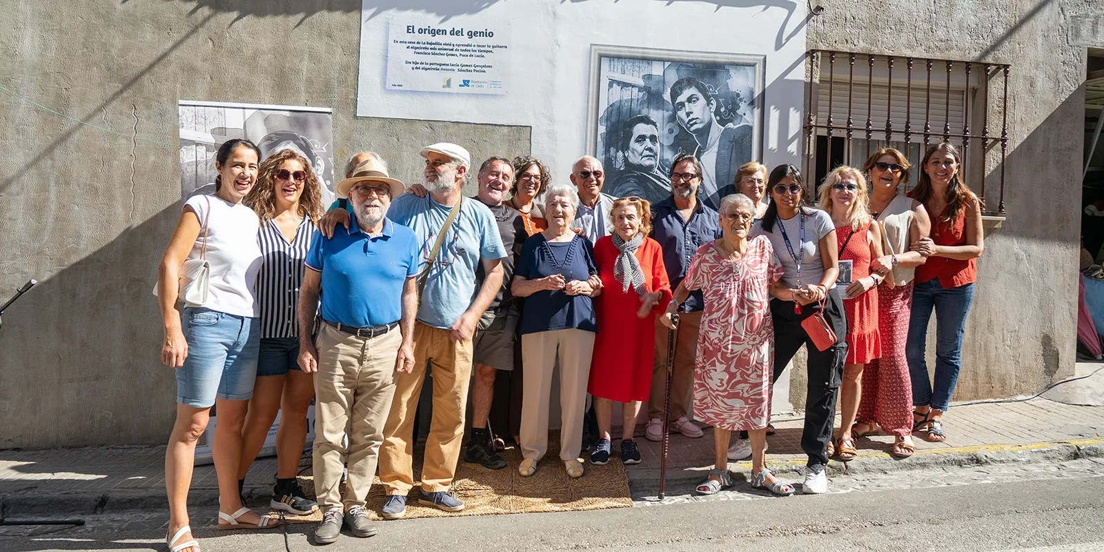 Inauguración del mural de Paco de Lucía en La Bajadilla, Algeciras. Foto: Fundación Márgenes y Vínculos