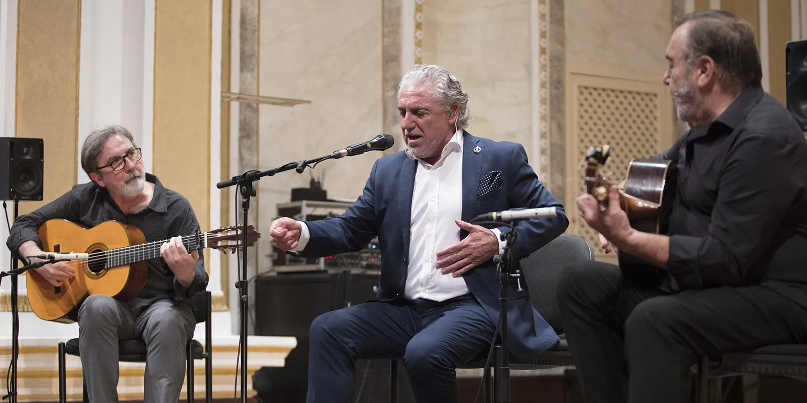 Segundo Falcón, con Paco Jarana y Manolo Franco. Fundación Unicaja, Málaga. 27 sep 2025. Foto: Eduardo G. Aranda