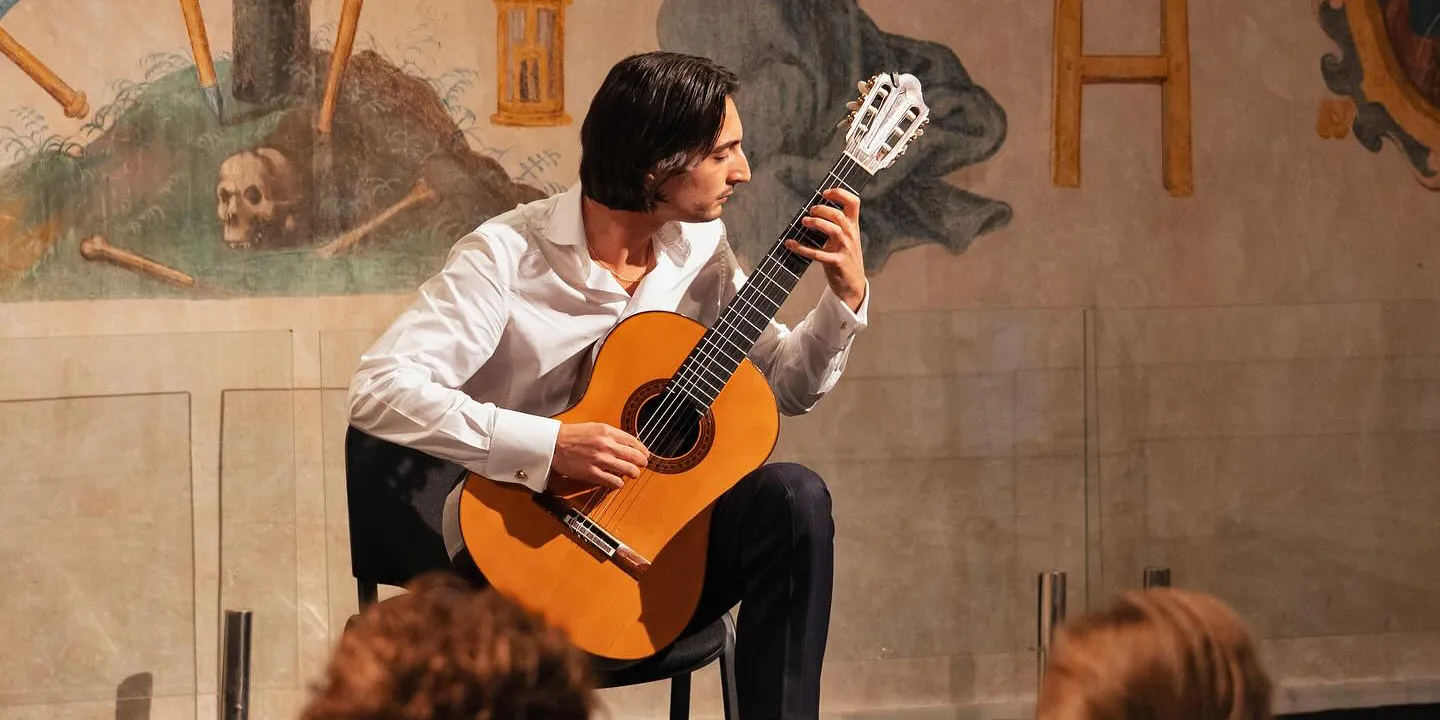 Antonine Guerrero, en la Sala de las Pinturas. XVI Festival de la Guitarra de Sevilla. Foto: Festival