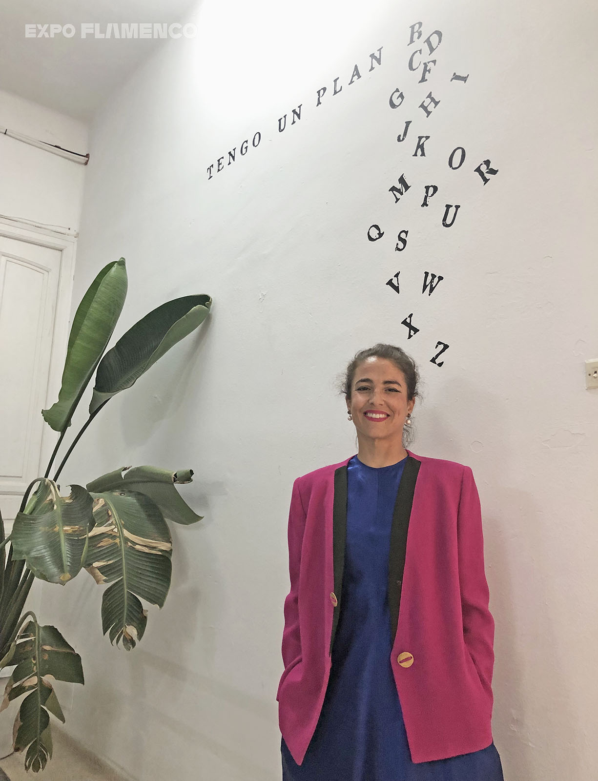 La pintora María Jesús López Hierro, en la Sala Ecléctica. Foto: Jesús Naranjo