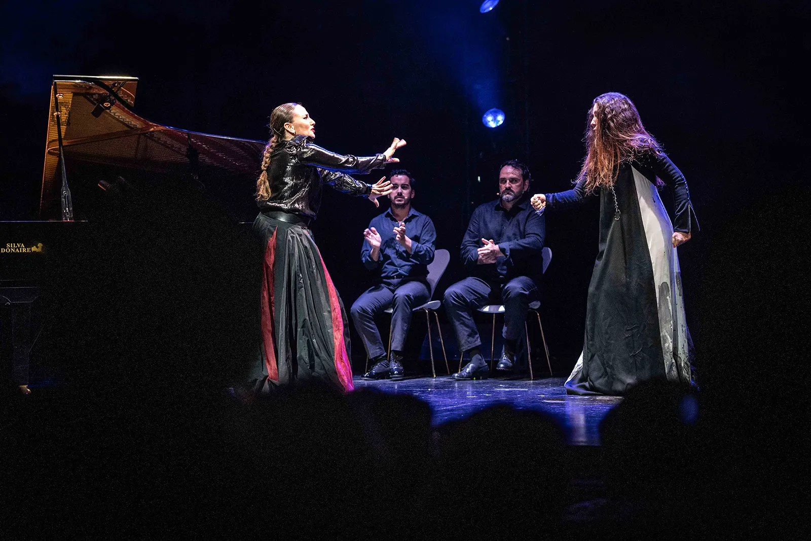 'Los Magníficos', de Sandra Carrasco, Carmen La Talegona, Andrés Barrios y David de Arahal. IV Festival Flamenco de Mérida. Teatro María Luisa, Mérida. 18 oct 2025. Foto: José Manuel Moreno Quirós