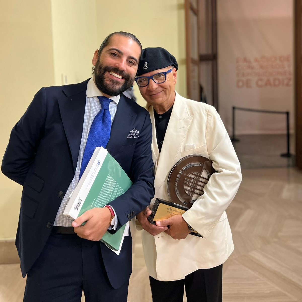 Juan Garrido, con El Pele. X Premios Internacionales del Flamenco 'Silverio Franconetti'. Palacio de Congresos de Cádiz. 16 nov 2025.
