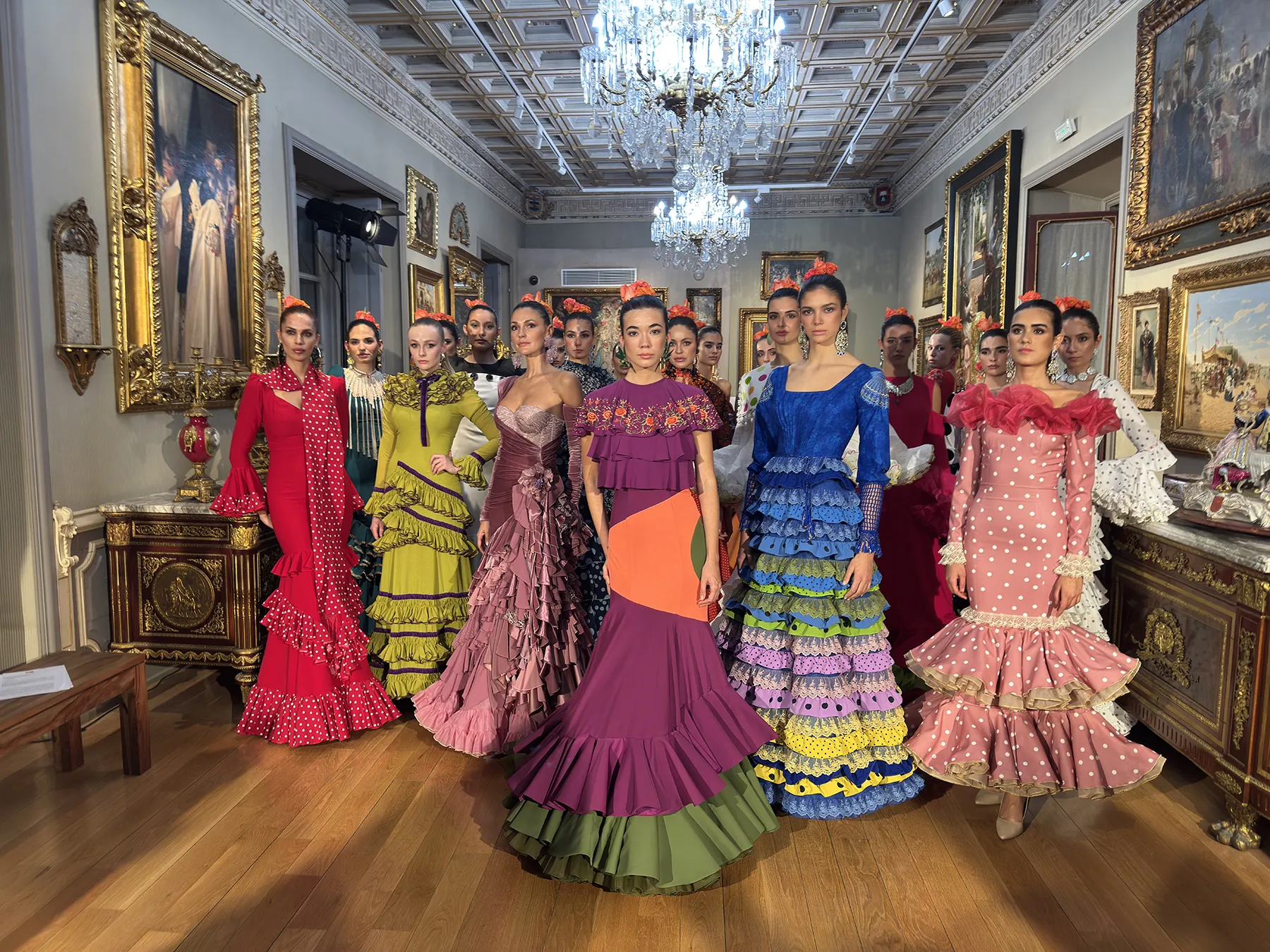 Desfile de moda flamenca Uniqo Qlamenco. Casa Fabiola, Sevilla. 9 dic 2025. Foto: Chema Soler