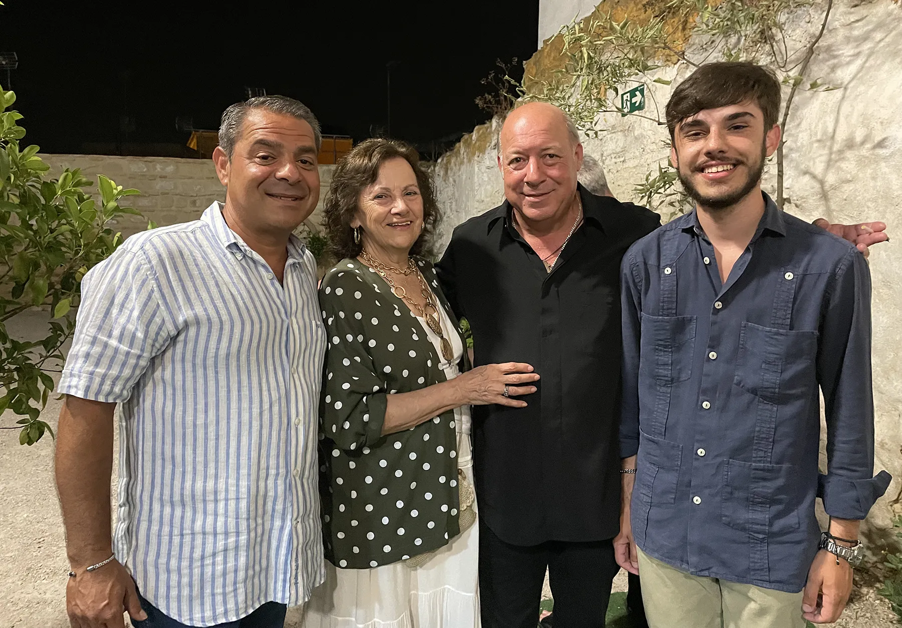 La maestra Ana María López con el cantaor José Mijita, Domingo Rubichi y el joven Ramón de Mateo. Asociación Cultural Flamenca Las Cadenas, Jerez. Junio 2026. Foto: Juan Garrido