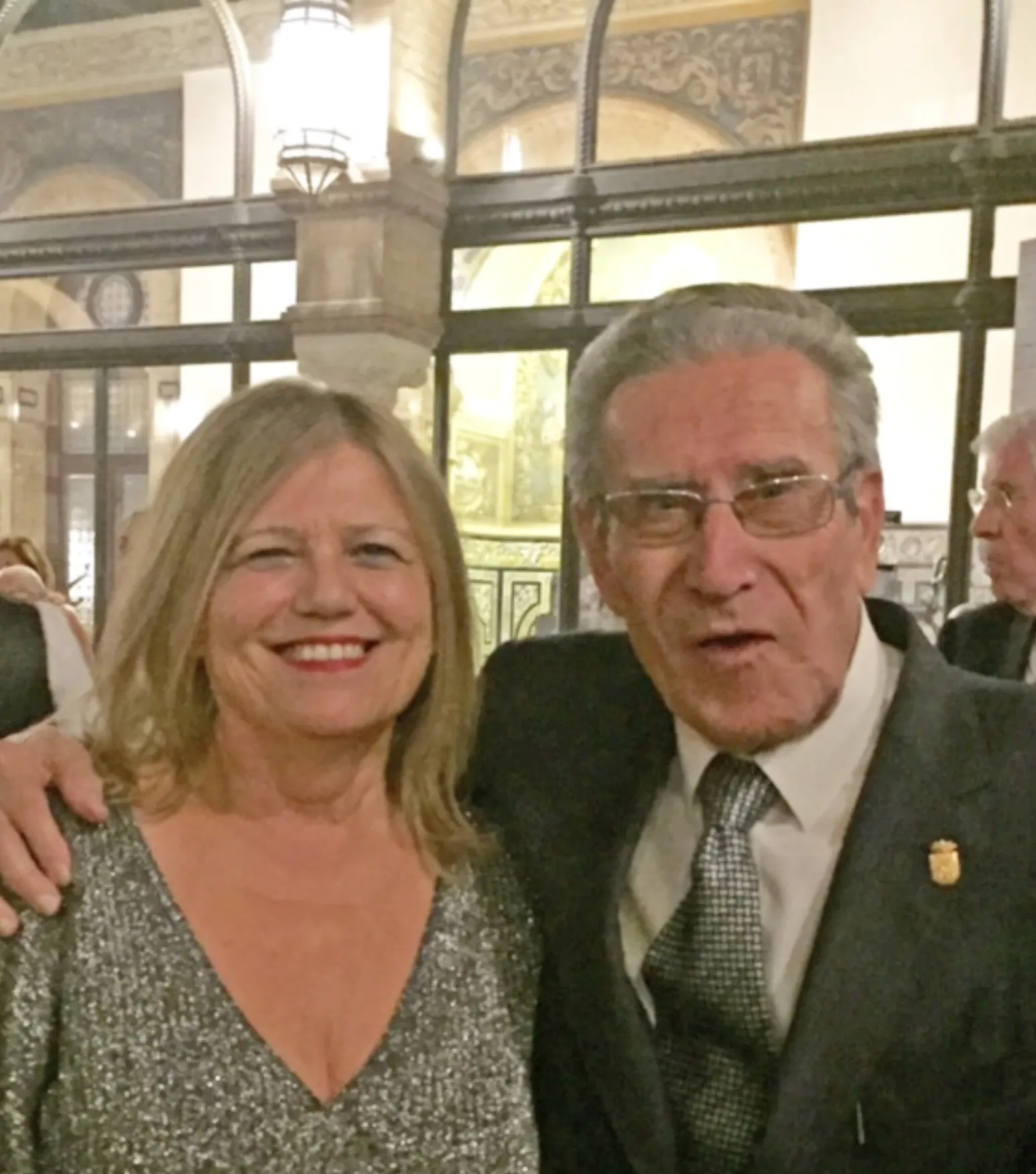 Caty León, con Antonio Murciano en el Hotel Alfonso XIII con motivo de la entrega del Compás del Cante. Foto: Archivo Caty