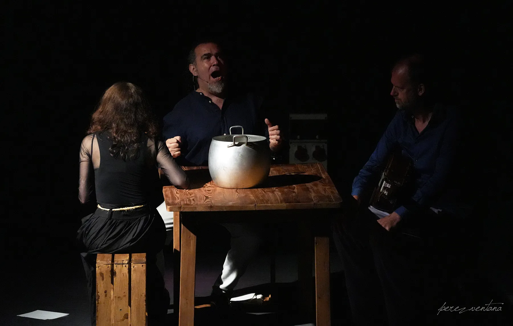 'A mí me llaman el loko', de Tino van der Sman, Cristina Hall y David Lagos. Estreno absoluto en el IV Festival Guirijondo. Teatro Carlos Álvarez-Nóvoa, Palomares del Río (Sevilla). 5 junio 2026. Foto: perezventana