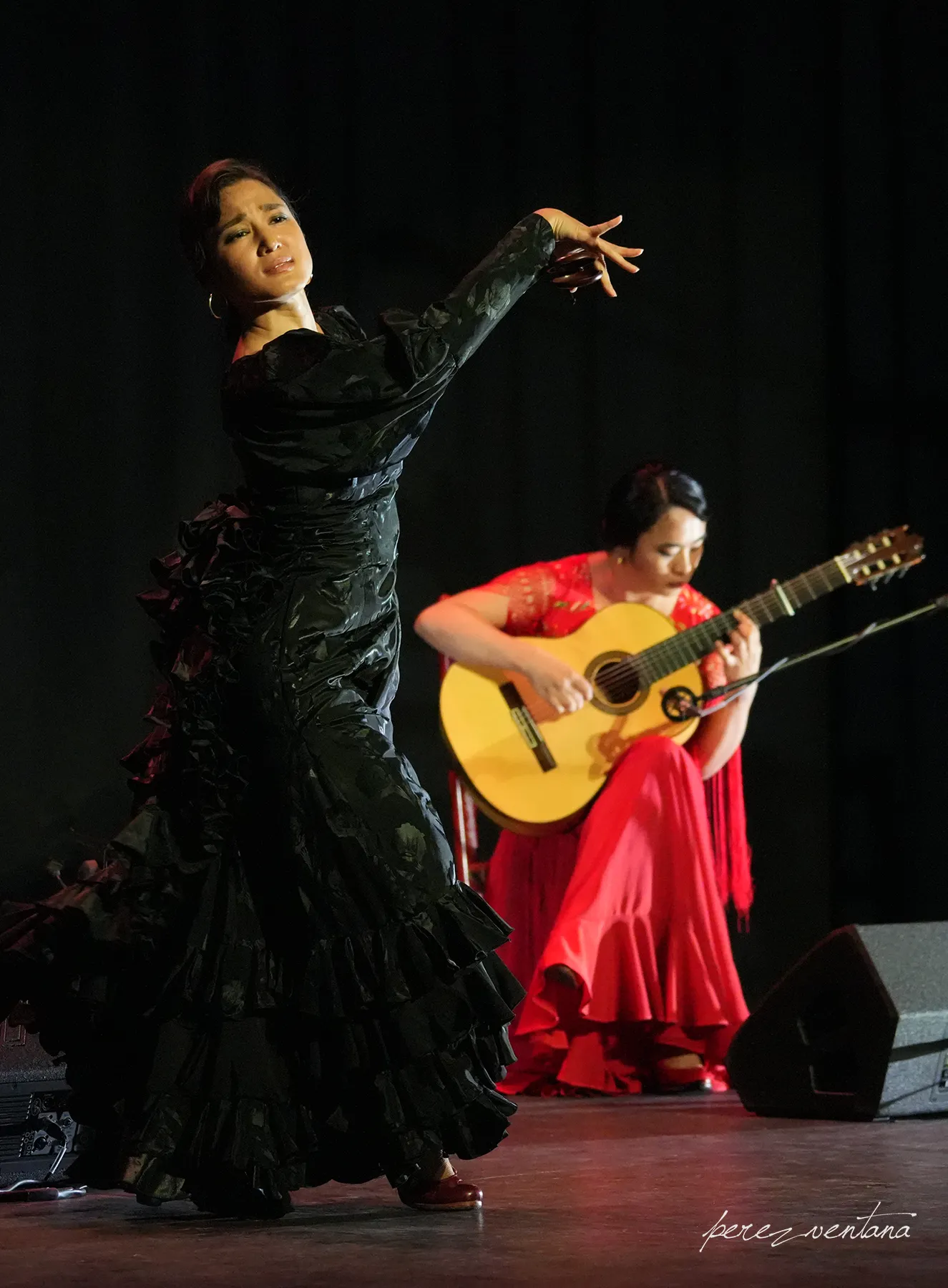 'Guiris con aje', de, Lola Yang. IV Festival Guirijondo. Teatro Carlos Álvarez-Nóvoa, Palomares del Río (Sevilla). 4 junio 2026. Foto: perezventana