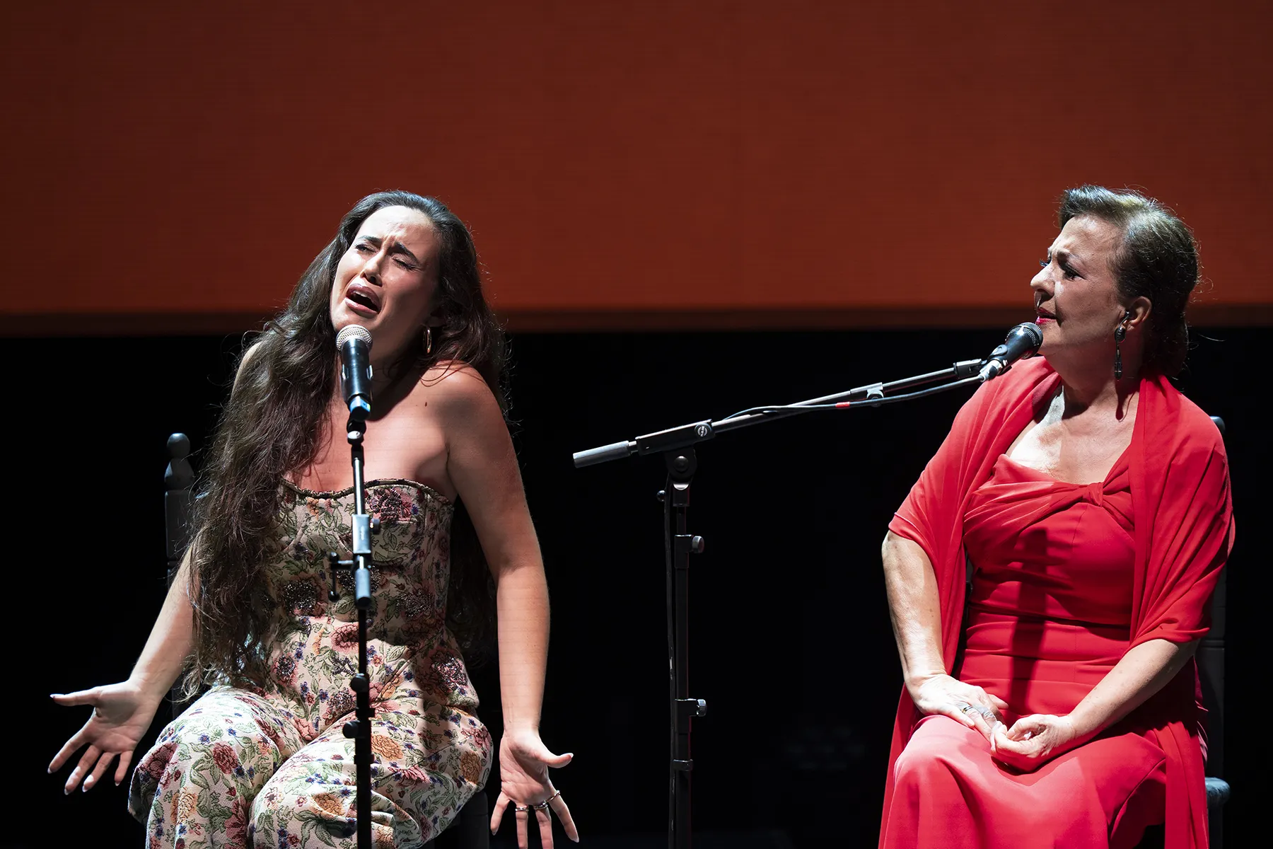 'Perlas a millares (30º aniversario de la Antología de la Mujer en el Cante)', de Carmen Linares. XXIV Bienal de Flamenco de Sevilla. Teatro de la Maestranza. 3 oct 2026. Foto: Archivo fotográfico Bienal @Laura León