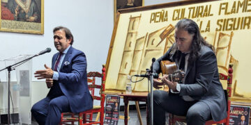 Manuel Cuevas y El Chino, en la Peña Flamenca La Siguiriya, Osuna. Foto: FB Ayto Osuna - La Siguiriya