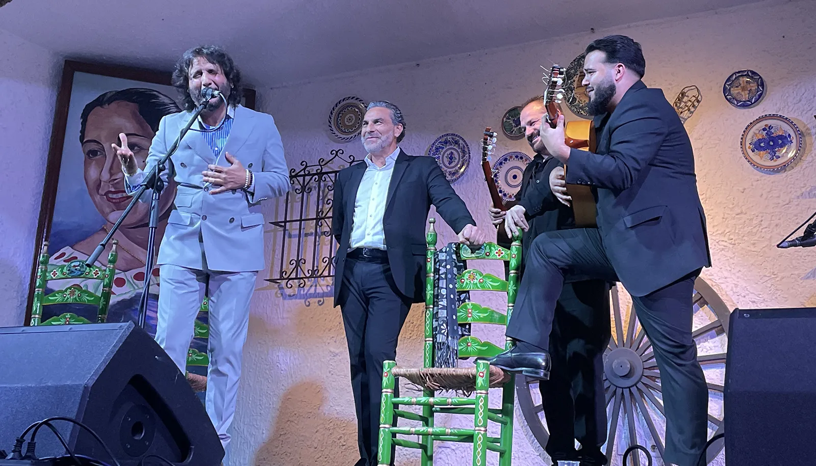 Antonio Reyes y Pedro El Granaíno, en la Peña La Perla de Cádiz. Enero 2026. Foto: Juan Garrido