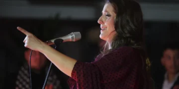La cantaora Argentina presentó 'Utrera Flamenco Fetén' en Puerto de Cuba Café del Río, Sevilla. 11 dic 2025. Foto: Kiko Valle