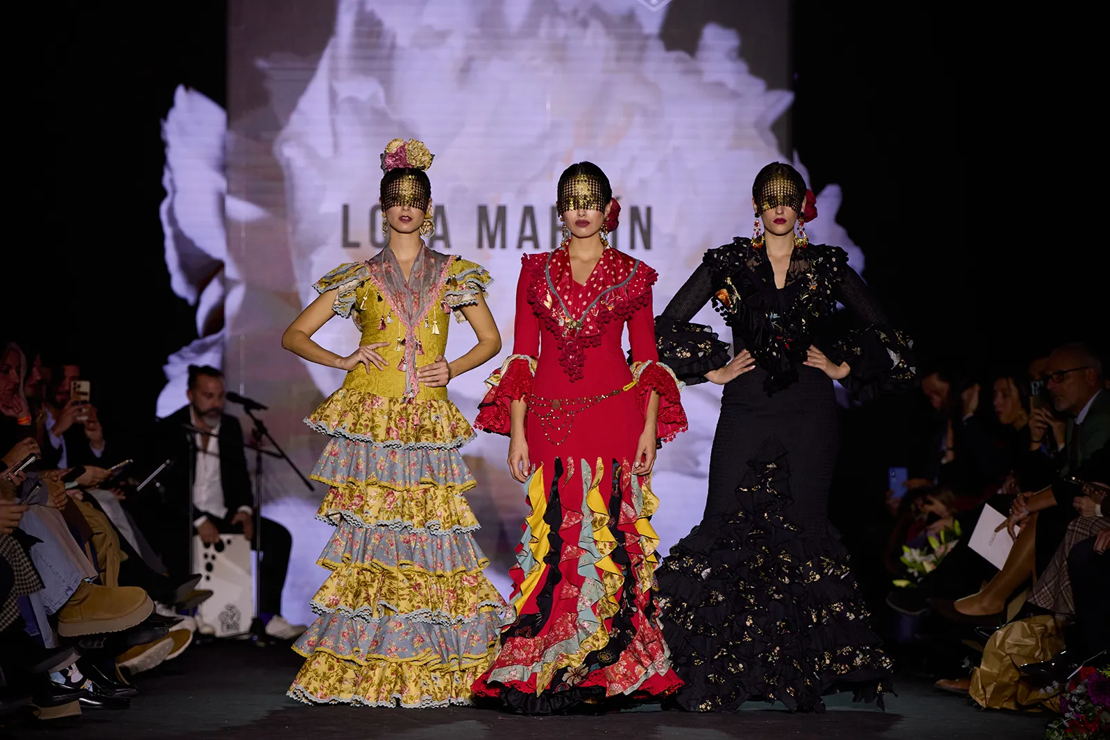Diseños de la Cátedra Flamentex en la pasarela We Love Flamenco. Foto: Escuela Superior Sevilla De Moda ESSDM