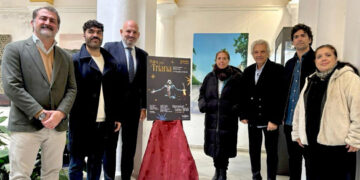 Presentación del cartel de la Poleá Flamenca de Triana. Joaquín Sarabia, Joselito Acedo, Manuel Alés, Lole Montoya, Jesús Molina, Luis Ybarra y Angelita Montoya. Casa de las Columnas, Sevilla. Foto: Ayto Sevilla
