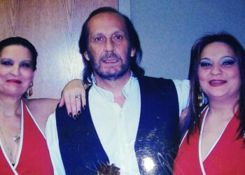 Hermina Borja y La Tana, con Paco de Lucía. Foto: HB