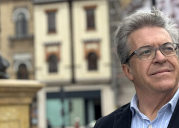 Ildefonso Vergara, en el Altozano, Triana. Foto: perezventana
