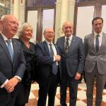 Pablo Franco, Teresa Porras, Fosforito, Francisco De la Torre y Luis Luque, presidente de la Peña Juan Breva. Foto: Ramón Soler.