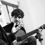 Rubén Lara. Recital de Bonela Hijo. Peña La Bambera, Sevilla. 22 marzo 2025. Foto: Kiko Valle