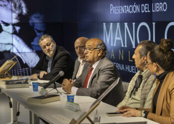 Acto de presentación del libro 'Manolo Sanlúcar - La eterna huella de un genio', de Juan Manuel Suárez Japón. Foto: Fundación Manolo Sanlúcar