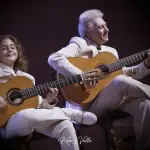 Con su nieto Francisco. Antonio Carrión, 50 años de escenario Ateneo de Madrid Ciclo de Conciertos Manuel de Falla 13 de abril de 2025