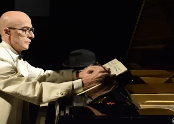 Falla, al piano. 'Amores brujos', de Lucía Álvarez. Foto: Lucía Álvarez