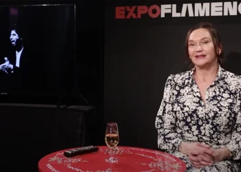 Almudena Molinares, viuda de Juan Moneo El Torta, en su visita a Espacio expoflamenco, abril 2023.