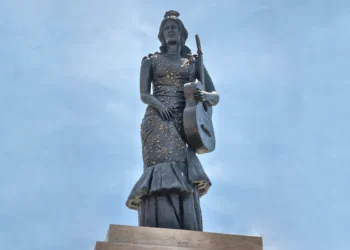 Monumento a Amparo Correa. Foto: Manuel Martín martín