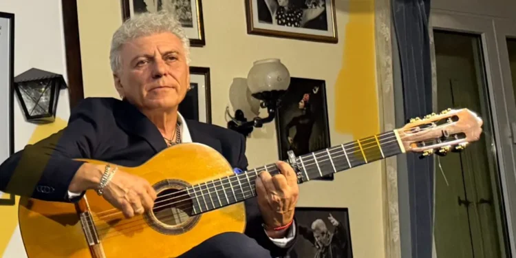El guitarrista Antonio Carrión. Foto: Carmen Arjona