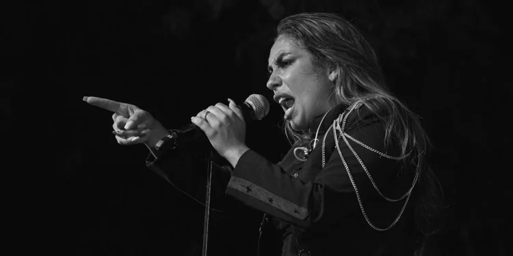 María Terremoto. L Festival Flamenco Ciudad de Tomares. Jardines del Conde, Tomares, Sevilla.
19 de julio de 2025. Foto: Rafael Núñez Ollero