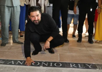 Placa a Antonio Rey en La Unión. Foto: Las Minas