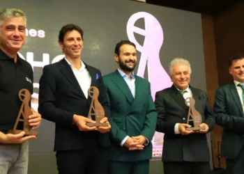 Ganadores de los premios Pencho Cros. Foto: Las Minas