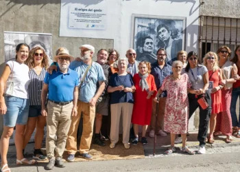 Inauguración del mural de Paco de Lucía en La Bajadilla, Algeciras. Foto: Fundación Márgenes y Vínculos
