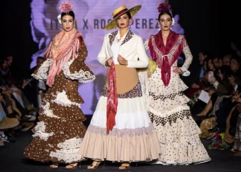 Diseños de la Cátedra Flamentex en la pasarela We Love Flamenco. Foto: Escuela Superior Sevilla De Moda ESSDM