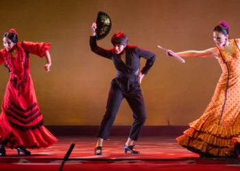 'Jerez, con nombre de mujer'. Mercedes Ruiz, Leonor Leal y Salomé Ramírez. XXX Festival de Jerez. Teatro Villamarta. 28 feb 2026. Foto: @Festival de Jerez - Esteban Abión