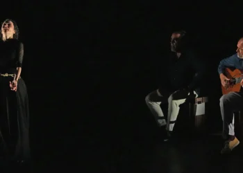 'A mí me llaman el loko', de Tino van der Sman, Cristina Hall y David Lagos. Estreno absoluto en el IV Festival Guirijondo. Teatro Carlos Álvarez-Nóvoa, Palomares del Río (Sevilla). 5 junio 2026. Foto: perezventana