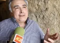Juan Lebrón, productor de cine, en una entrevista con un medio de su Antequera natal. Captura de vídeo.